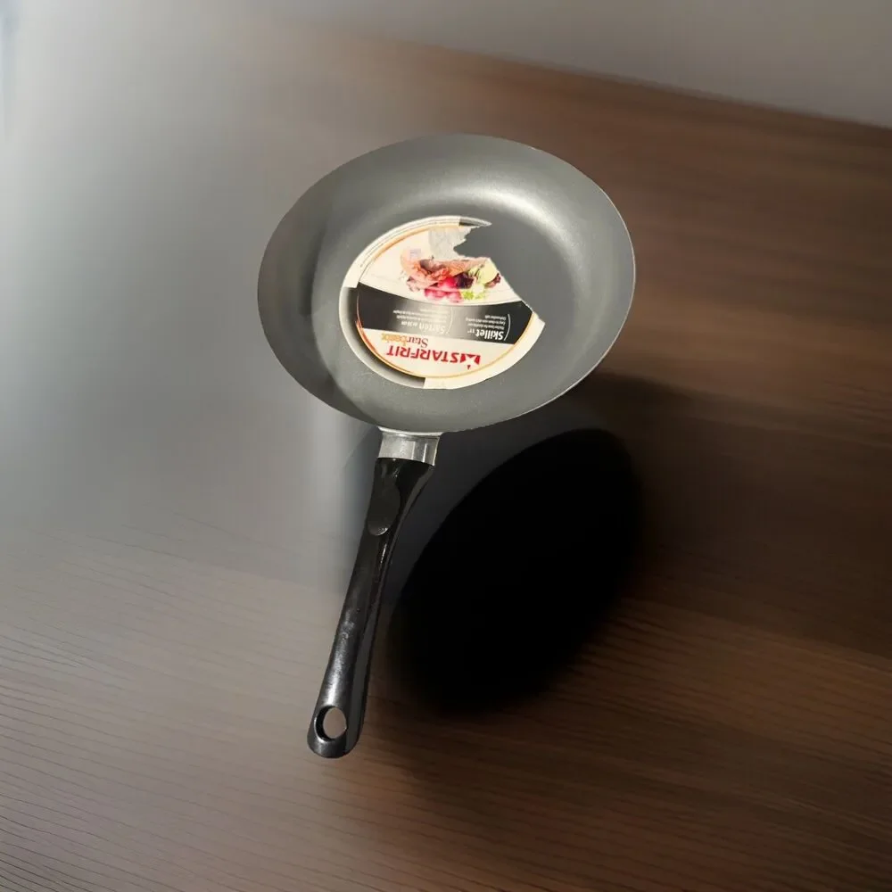 Starfrit Starbasix Skillet, a non-stick frying pan 12 x 12 Inches Black & Grey